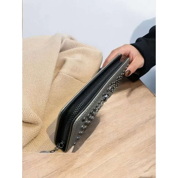 Riveted Skull Bound Oversized Fashion Wallets - Picture 4 of 12